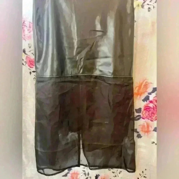 NWOT Forever 21 Sheer Faux Leather Midi Skirt Jr. Size Medium - Picture 6 of 14